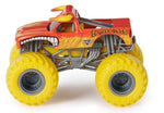 MONSTER JAM TRUCKS 1:64 SCALE {{EL TORO LOCO VS PIRATE'S CUR