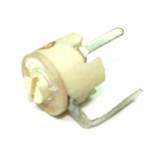 CAP TRIM 2.5-7.5PF 7MM DIA PCST {{