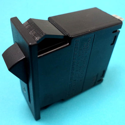 CIRCUIT BREAKER 25A 125VAC ROCK CHMT 1P 18X34MM QT BLK