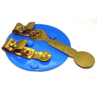 LEVER SWITCH W/FAHNSTOCK CLIPS