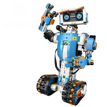 BOOST BUILD CODE PLAY 5-IN-1 MODEL CONTAINS 847 PIECES