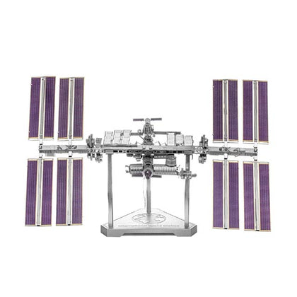 INTERNATIONAL SPACE STATION 1:565 SCALE