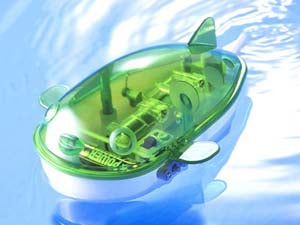 MECHANICAL BLOWFISH W/ TAIL FIN SWIMMING ACTION (REQUIRES AA)