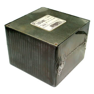 PROJECT BOX 4.7X4.7X3.5IN PLAS BLACK WITH METAL COVER