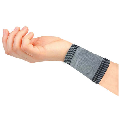 WRIST SUPPORT WITH MAGNET COMPRESSION SLEEVE